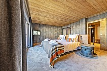 Val Thorens | Les Chalets Koh I Nor | slaapkamer met 2-persoonsbed en ramen